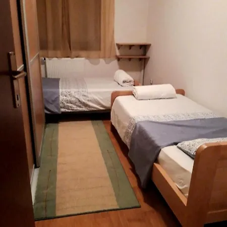 Apartman Jelena Apartamento *
